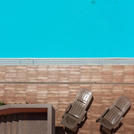 Апарт готель Cristal Blu Санта-Тереза-Галлура Екстер'єр фото