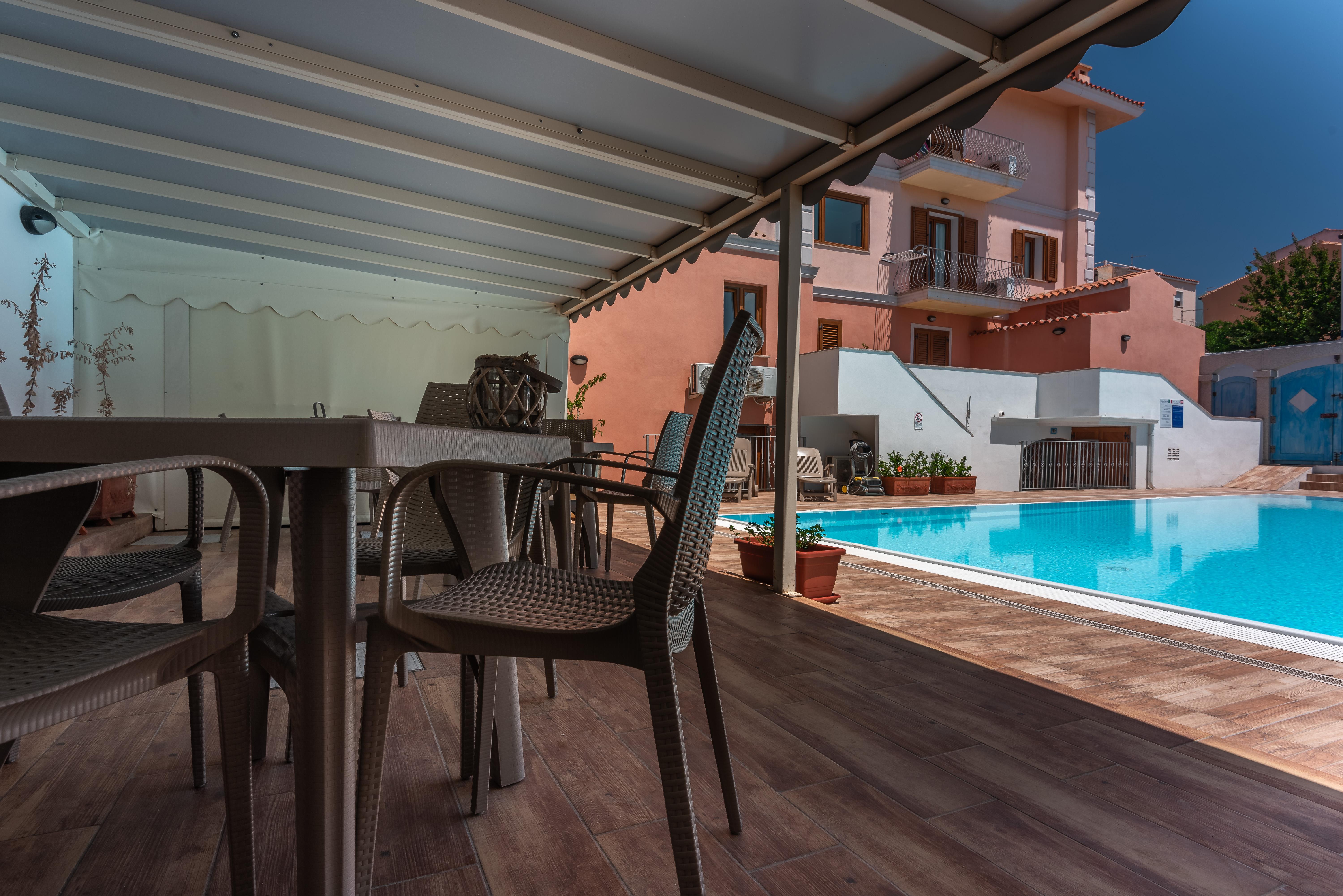 Апарт готель Cristal Blu Санта-Тереза-Галлура Екстер'єр фото