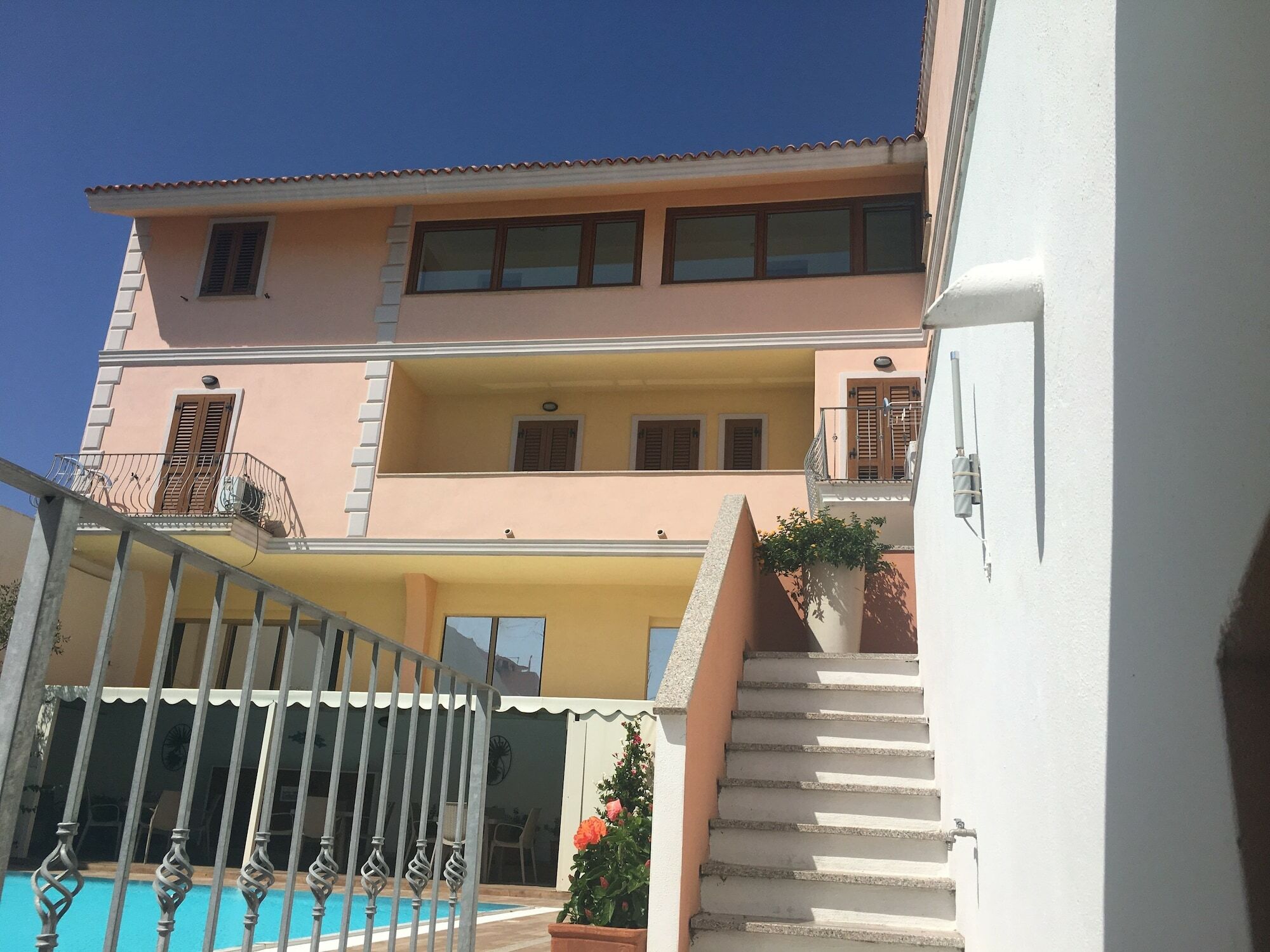 Апарт готель Cristal Blu Санта-Тереза-Галлура Екстер'єр фото